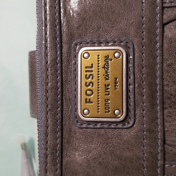 Brand New Fossil Full Size Wallet/Clutch(Grey) - Picture 2 of 11